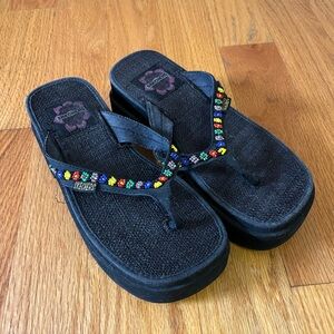 Vintage Skechers- Platform Flip Flop with Multicolor Beads